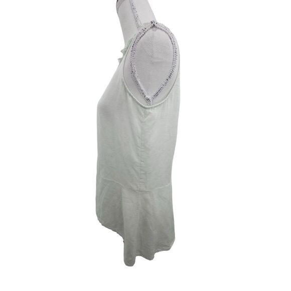 Worth   - Picture 10 of 14